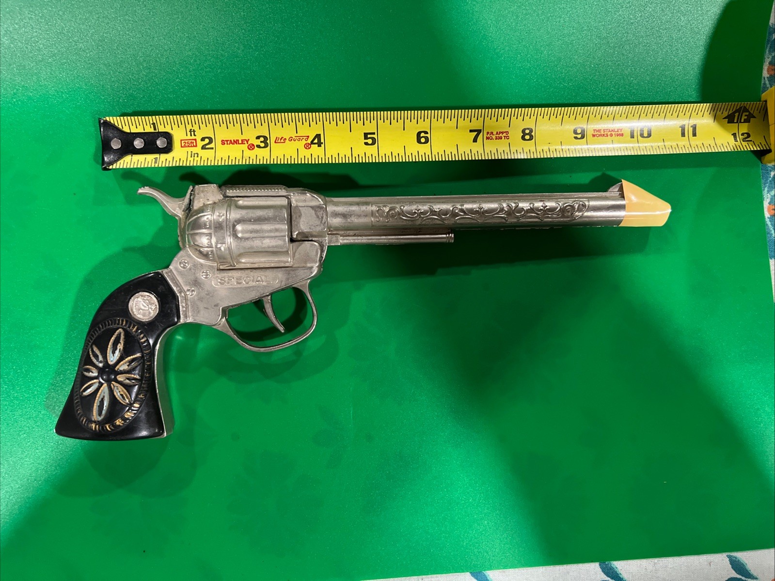 Vintage Cap Gun " Special " on the side, missing one side of Grip