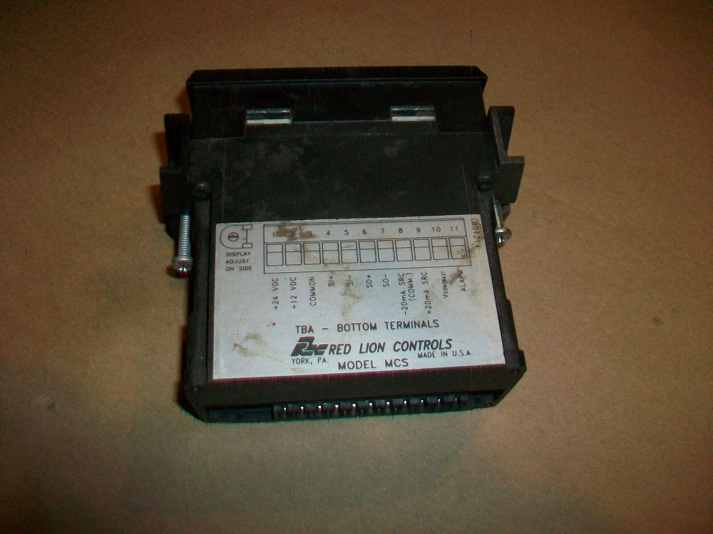 RED LION Panel Meter MCS4Y00D USED