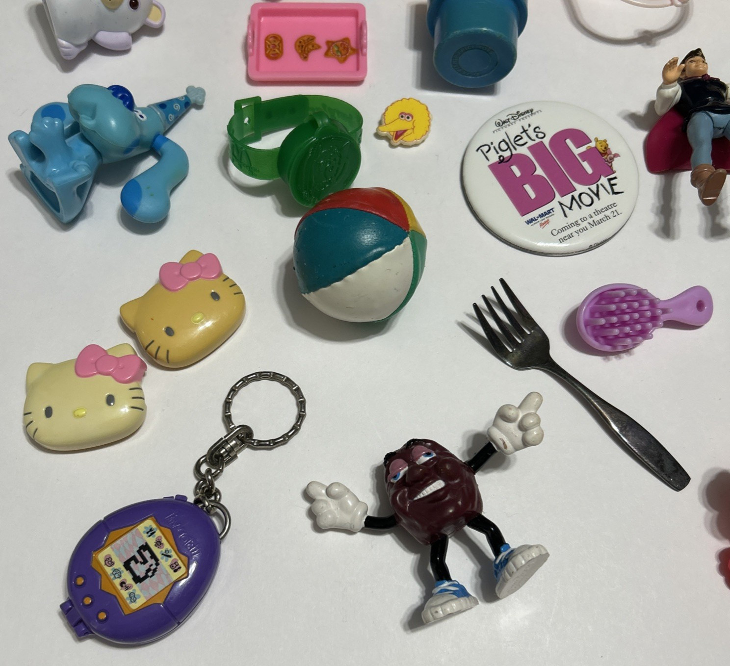 25pc VTG 90s Toy Junk Drawer Lot Elmo Ernie Farmer Hamster Raisin Happy Meal Toy
