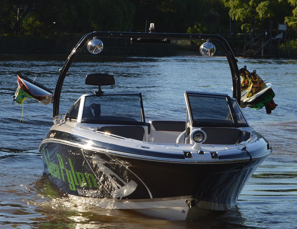 Black Reborn Launch Forward-facing Wakeboard Tower Fast Install & Fold Down