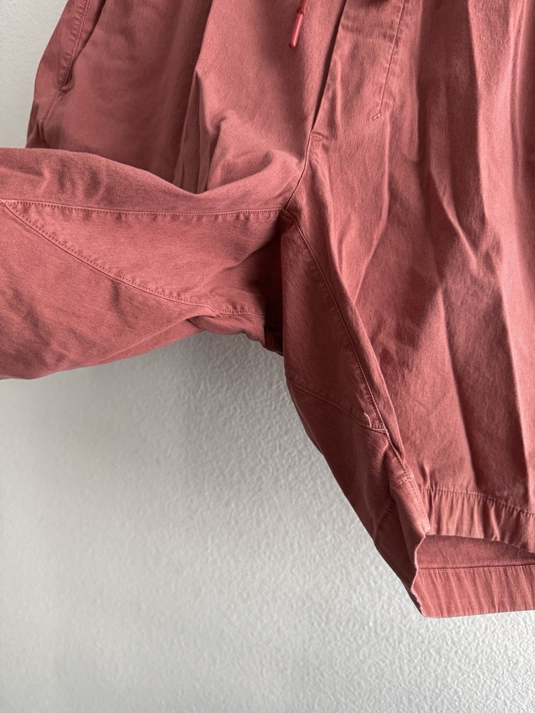 Lululemon Mens Red Shorts Size Medium