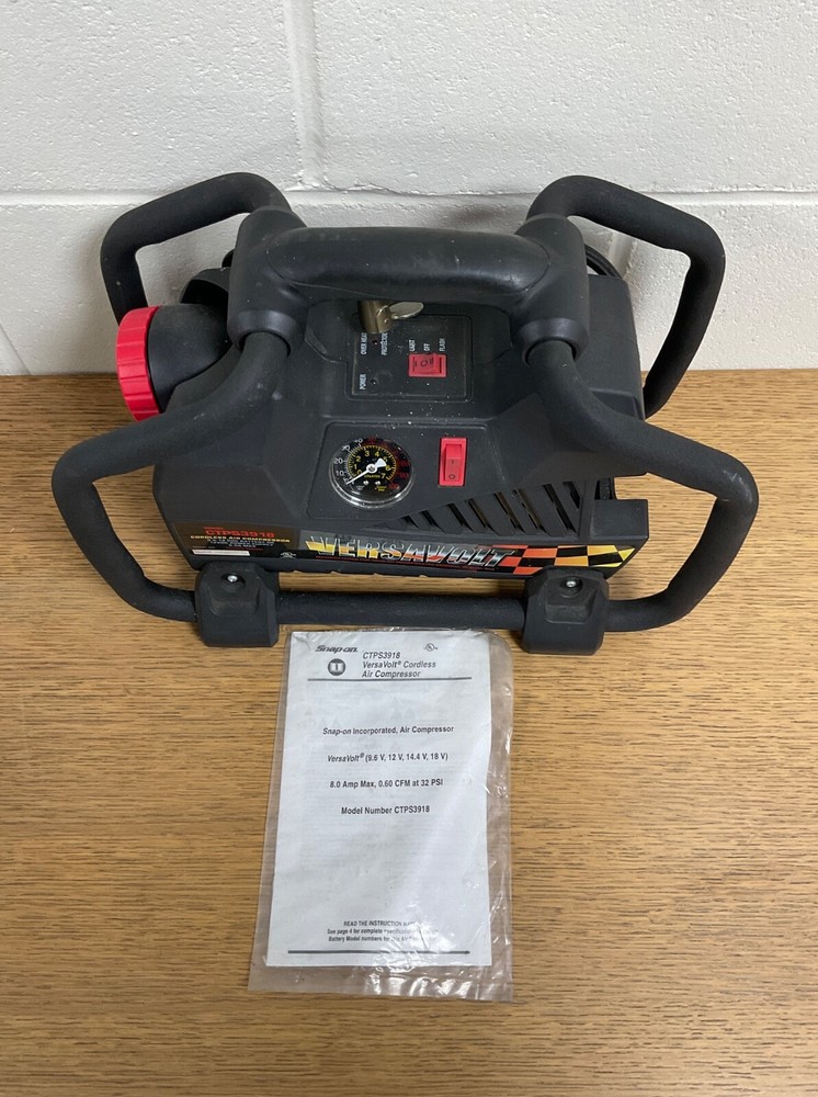 Snap-On Versavolt Model CTPS3918 Cordless Air Compressor & Case & Light