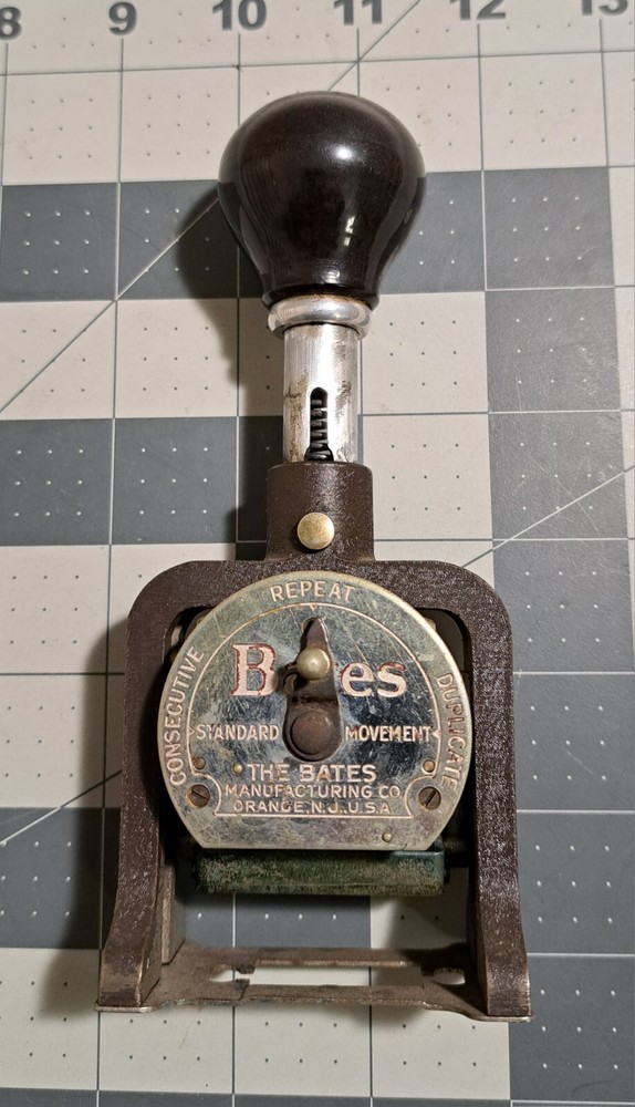 Vintage Bates Numbering Machine 6-Wheels Good Condition, Consecutive numbering