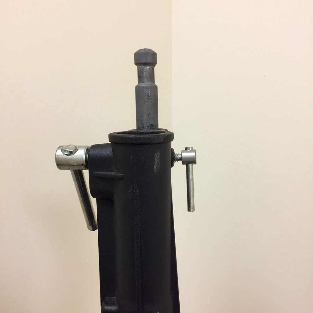 Trimax Heavy Duty Light Stand Black