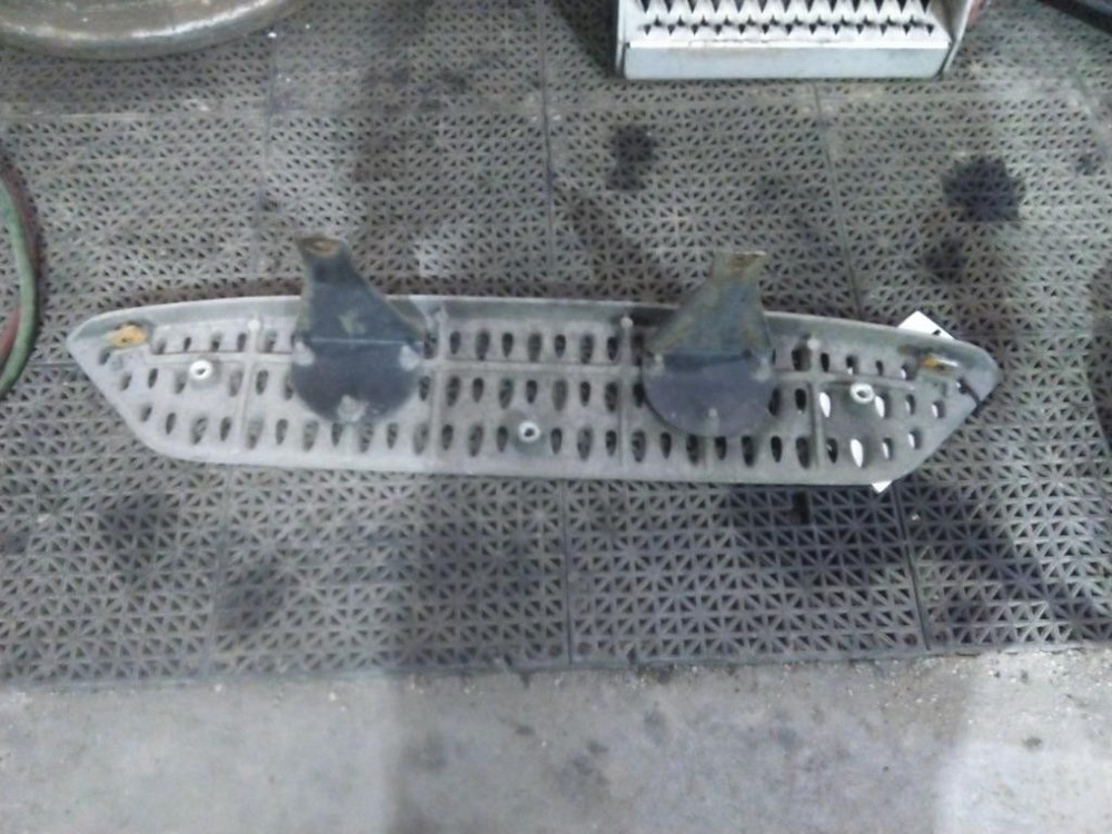 For 2020 PETERBILT 579 FAIRING STEP Right , OH