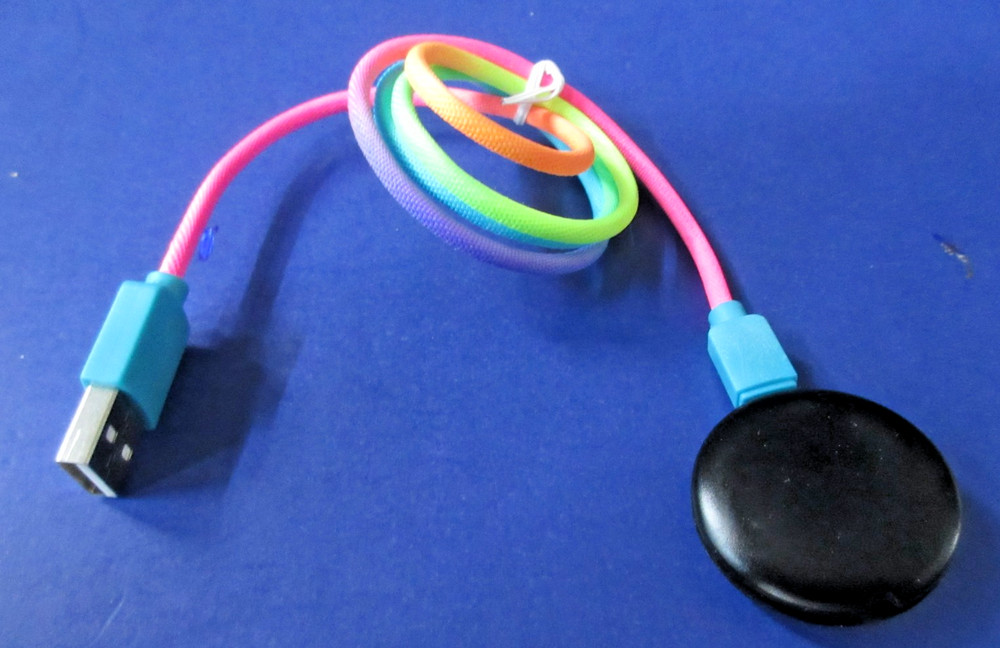 Buddy Button Switch Black  2.5” w USB Charger
