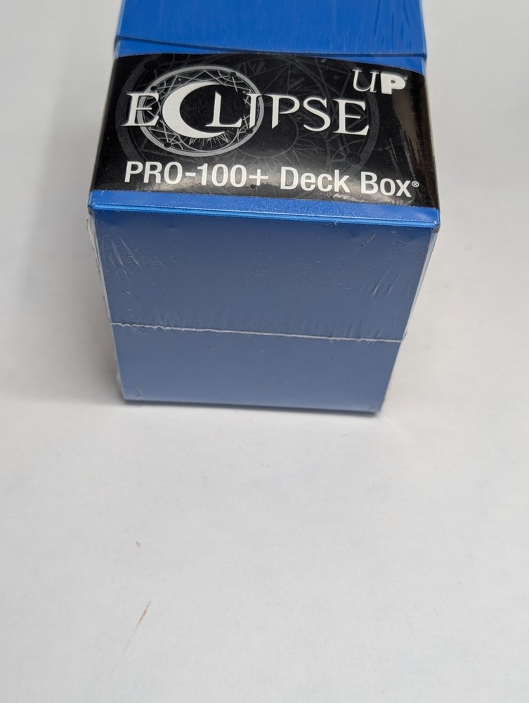 Ultra Pro Eclipse 100+ Deck Box with Locking Lid & Divider - Blue