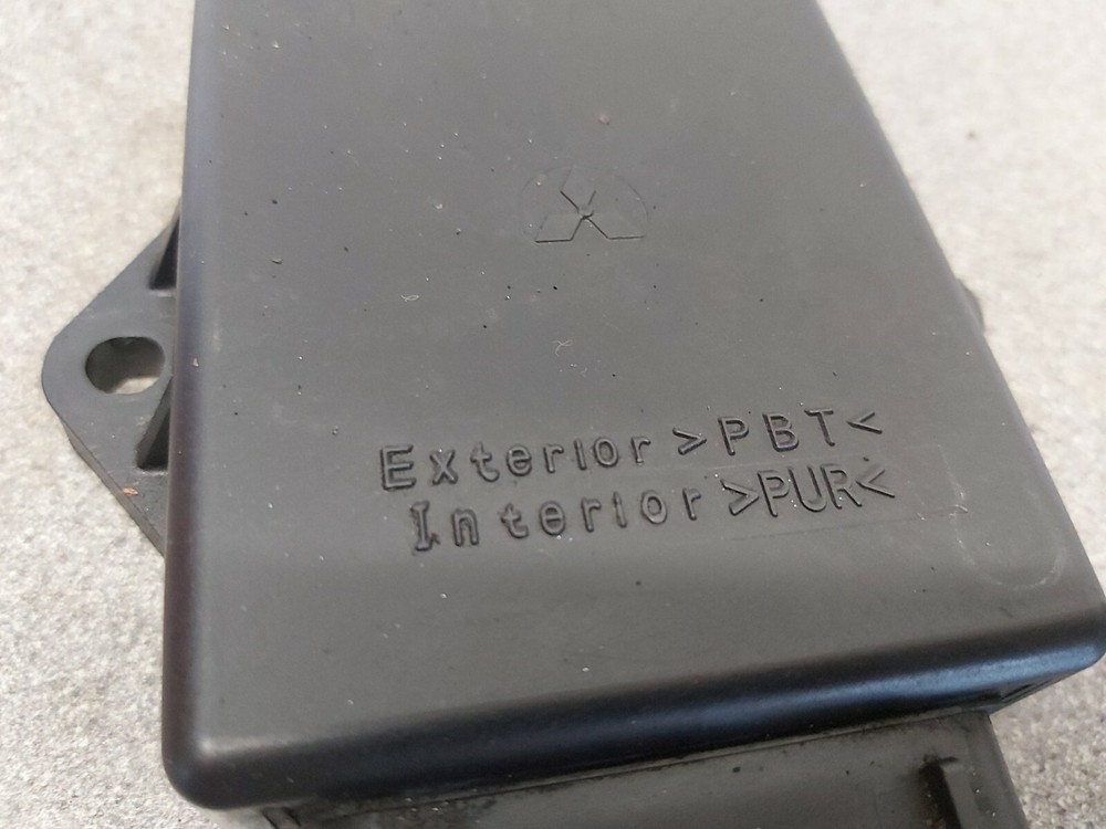 Kawasaki ZR7S Control Unit