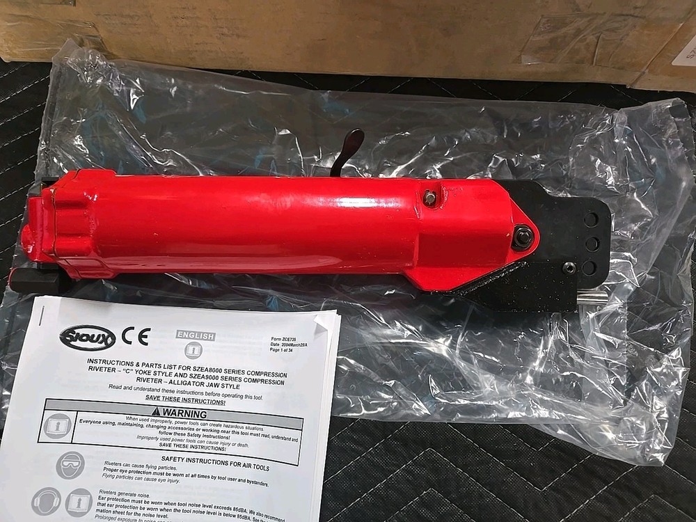 SIOUX Tools Compression Riveter SZEA8000 Max Force ( No Jaw ) Tool Only