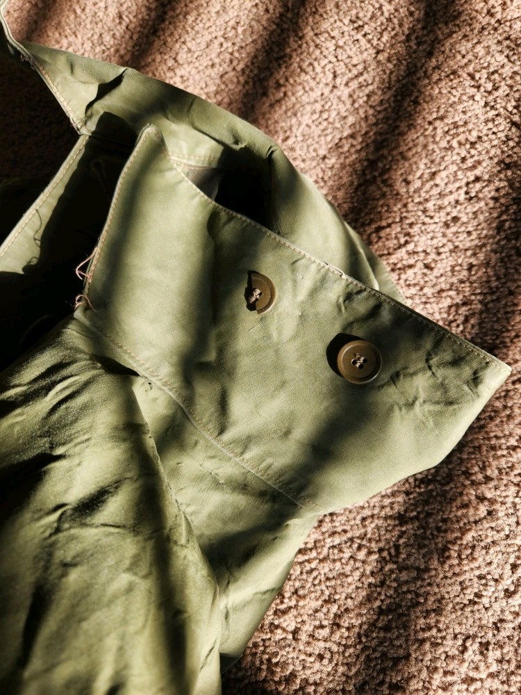 ORIGINAL BRITISH RUBBERIZED RAIN CAPE LTE WAR GREEN SUPPLE