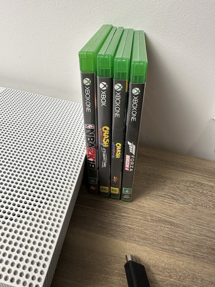 Xbox One S 1TB Console White Bundle 2 Controllers + 4 Games Tested Working