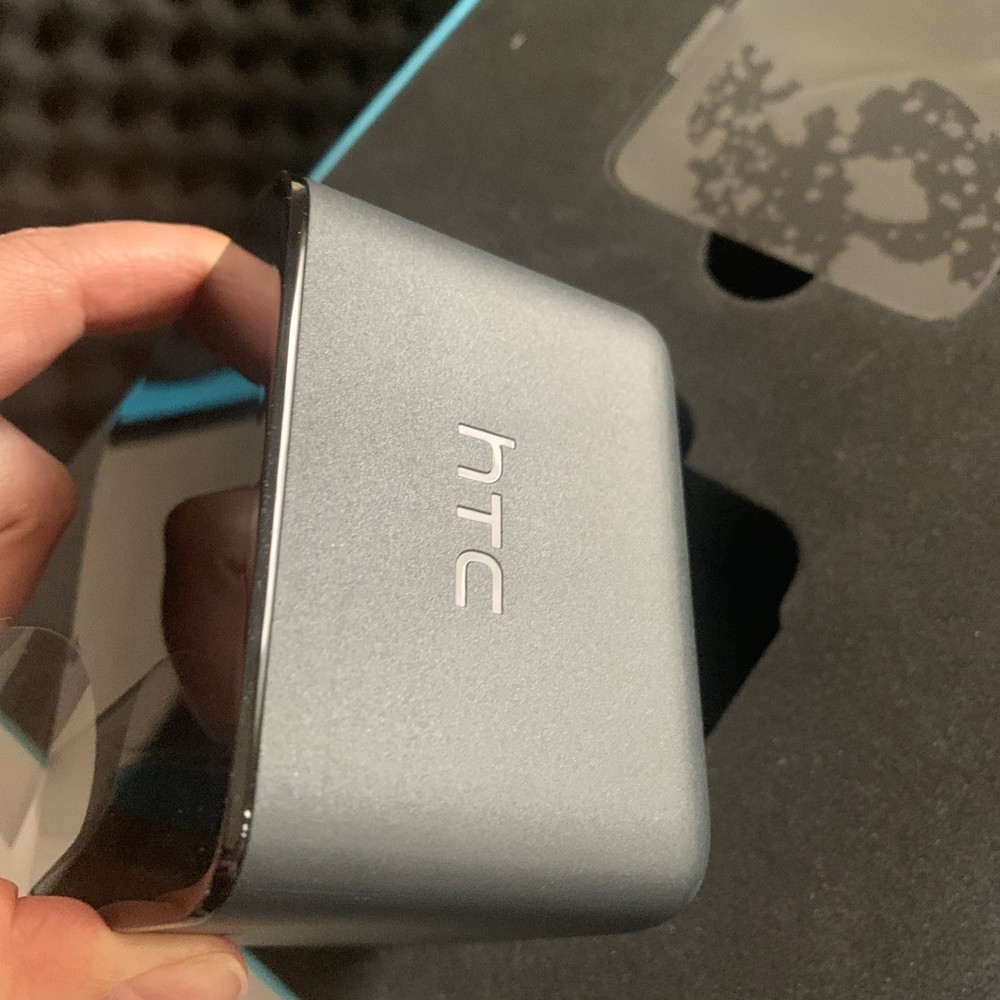 HTC Vive VR Headset Complete Set Full Kit System Steam VR PC Virtual Reality