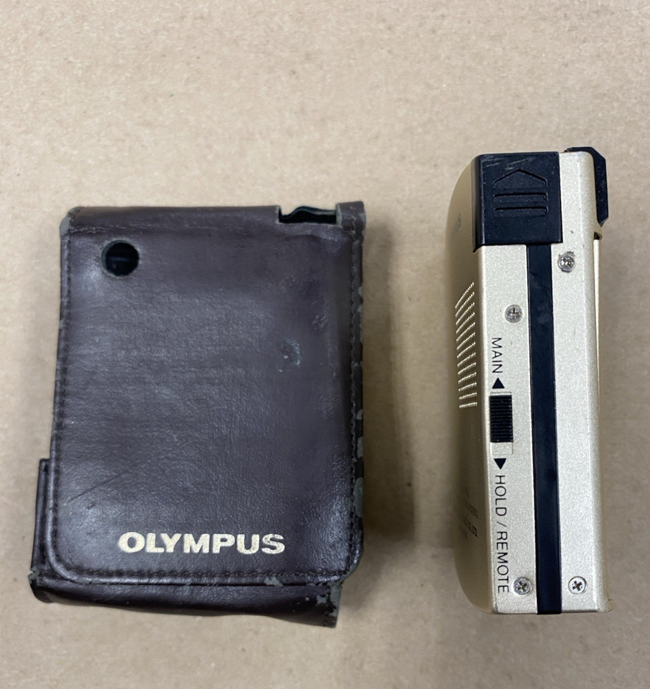 Olympus Pearlcorder L400 Ultra Compact Microcassette Recorder with Case
