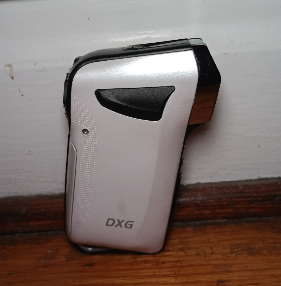 DXG 5B8V HD Digital Recorder Waterproof - Untested
