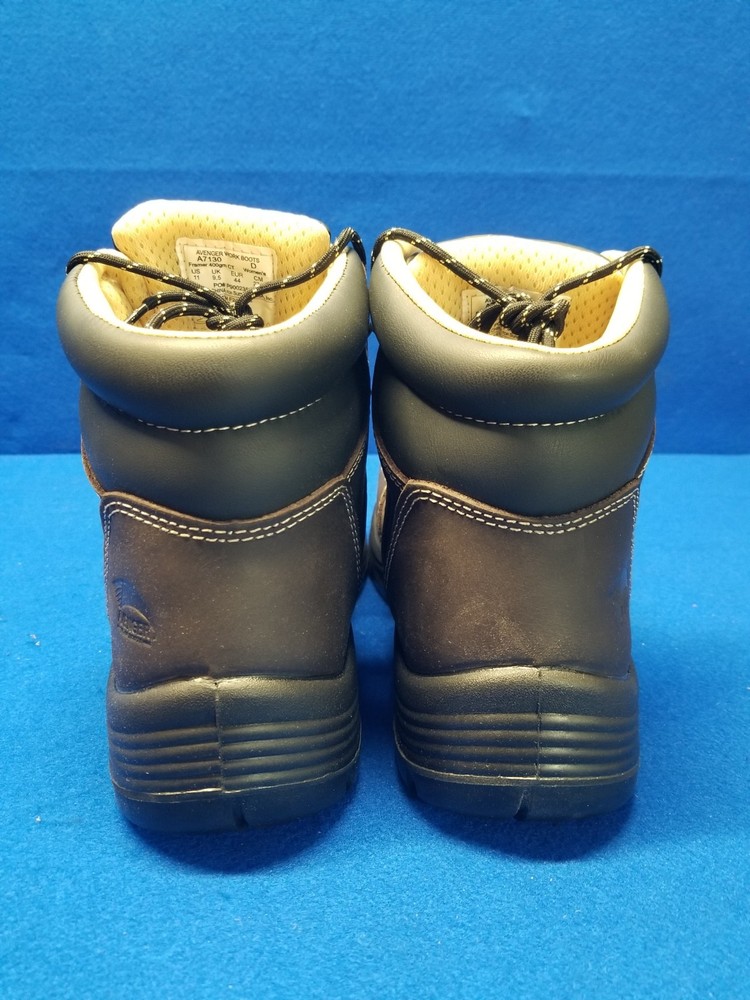 Avenger Womens Size 11 D Composite Toe Work Boot A7130