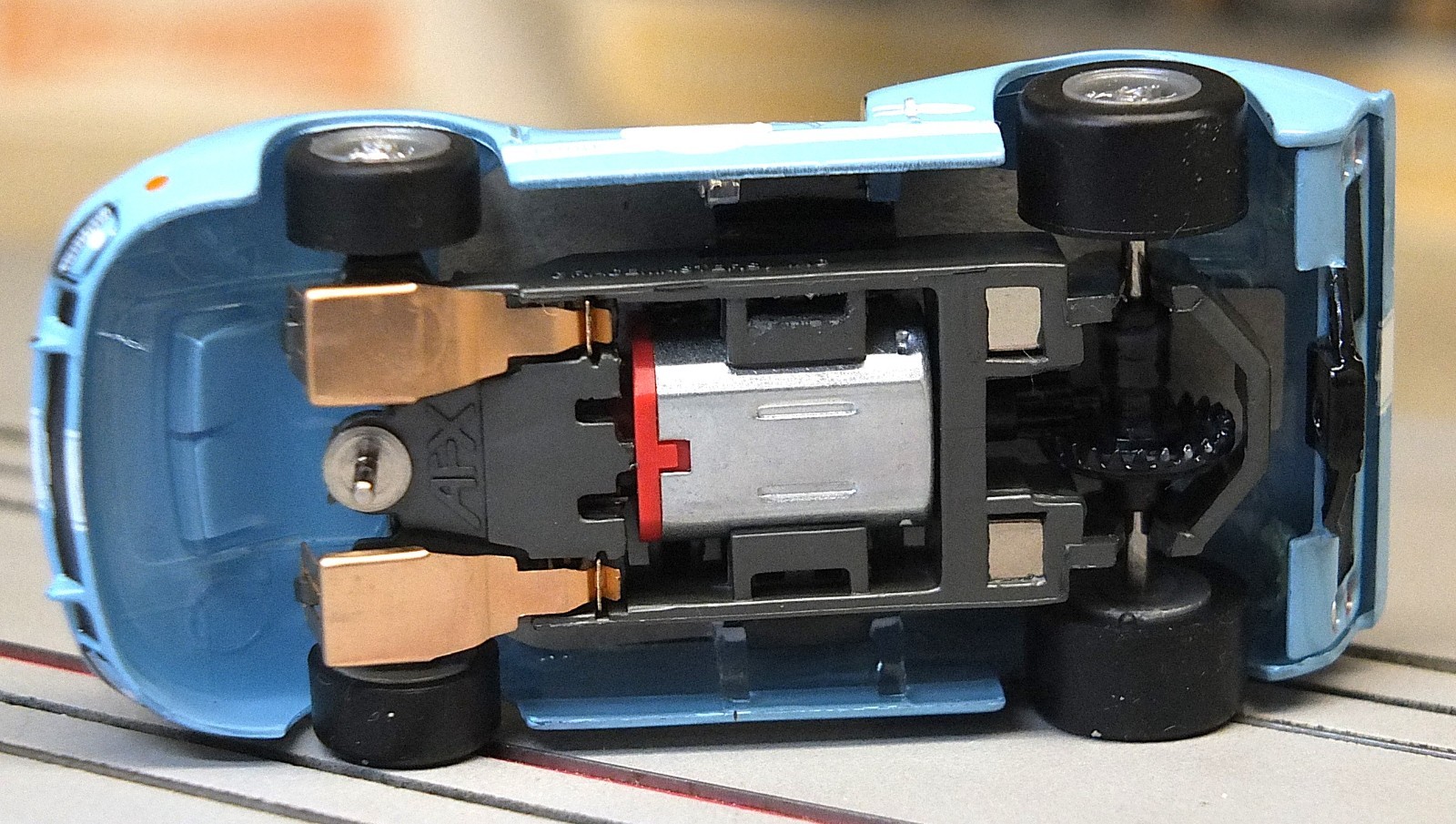 AFX 22130 - Ford GT40 Mark II Mega G+ HO Slot Car Chassis 1085 Limited Edition