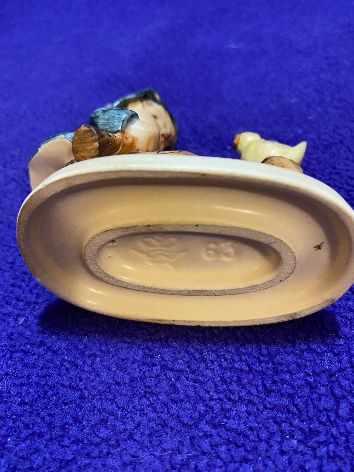 Hummel figurine Singing Lesson #63 - Read See Pictures Crown Mark TMK1