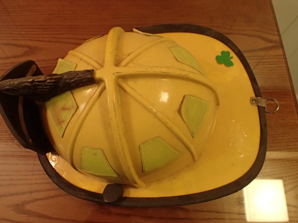 Cairns Authentic 1010 Fire Helmet Firefighter Neck Shield