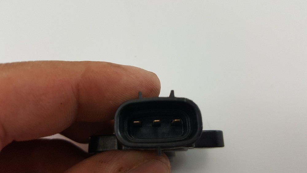 04 05 06 YAMAHA R1 TPS SENSOR - THROTTLE POSITION SENSOR - *GOOD*
