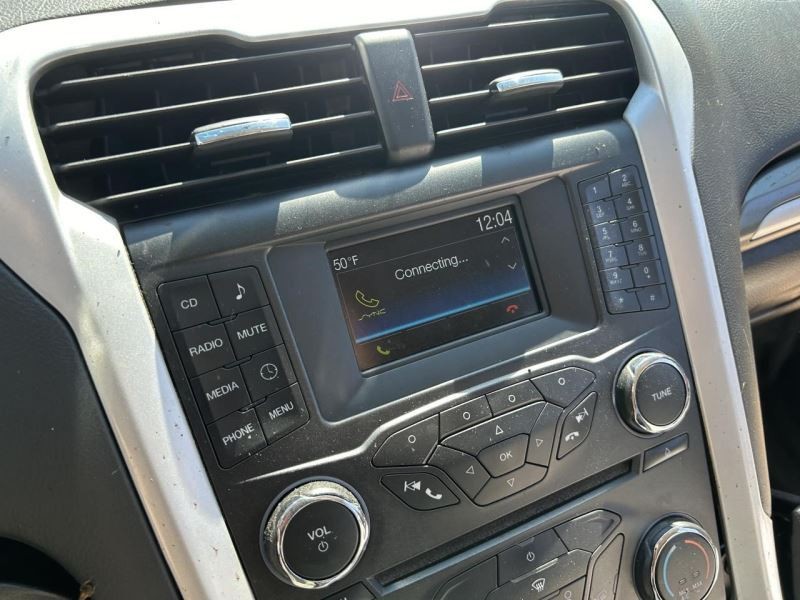 FUSION 2015 High Mounted Stop Light 104718171