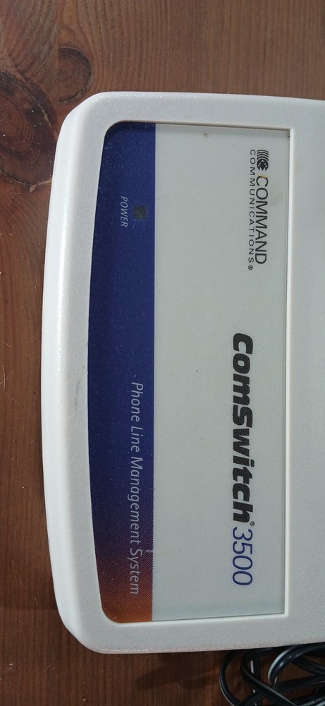 Command Communications Com (CS3500) 4-Ports External Switch