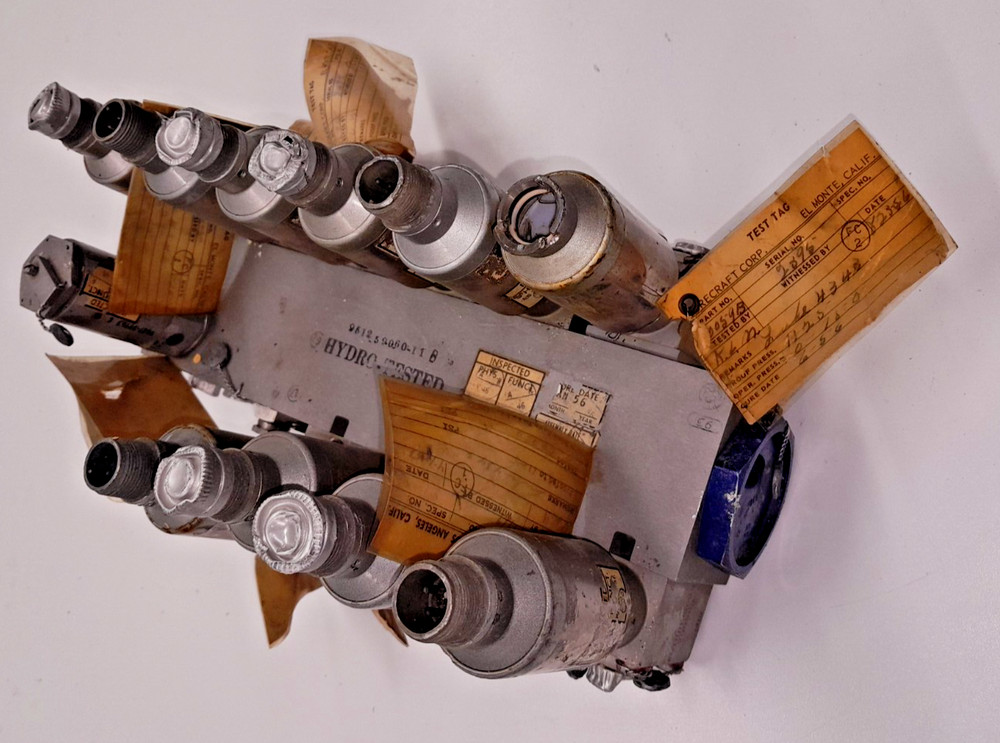 Surplus Rocketdyne Futurecraft Regulator Load Valve Manifold NASA Rocket Engine