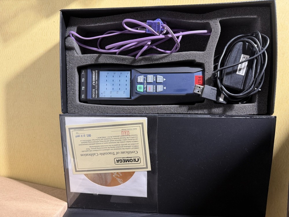 Omega HH378 Data Logger K J E T Thermometer