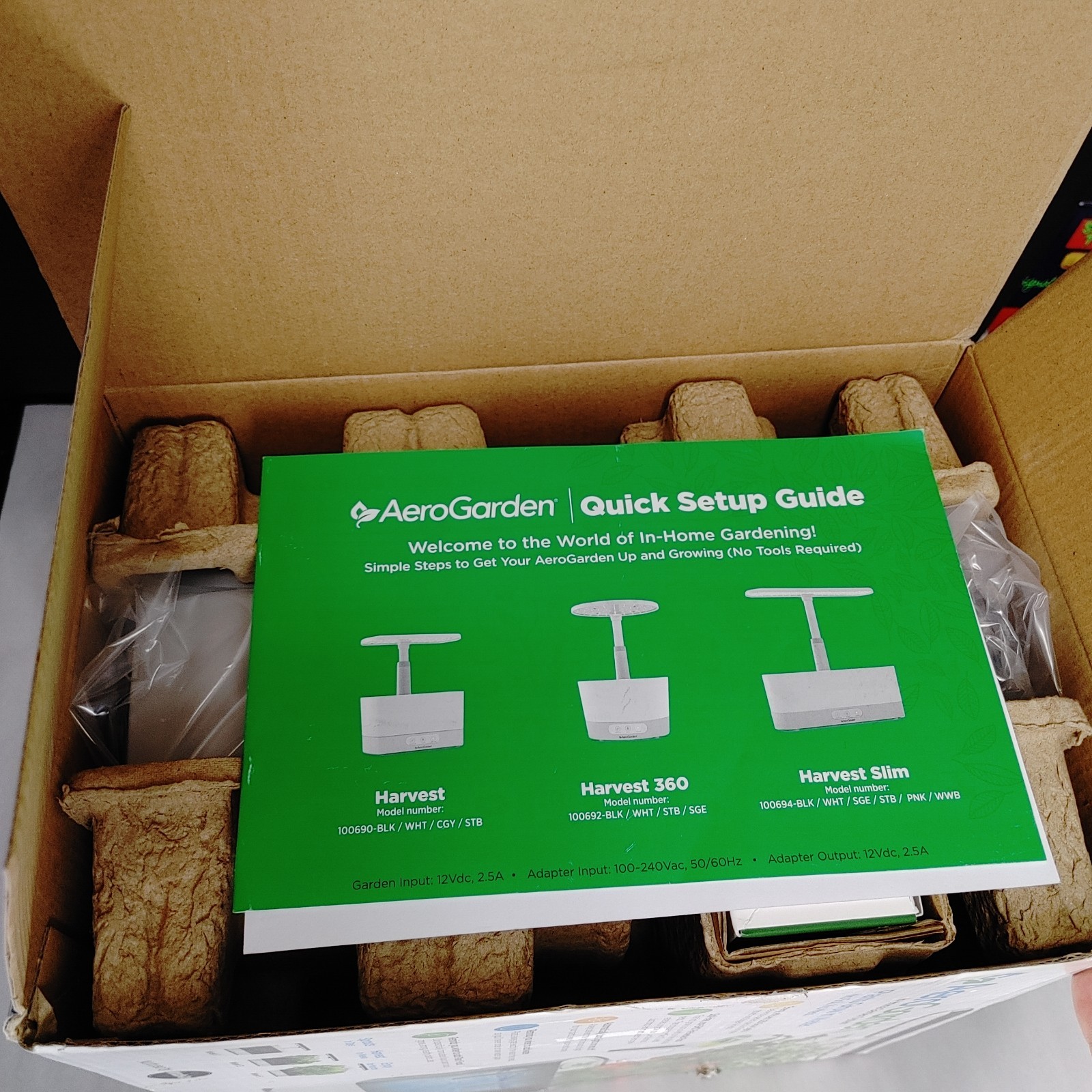 Aerogarden In-Home Garden System Harvest 6 Pods (Opened Box)