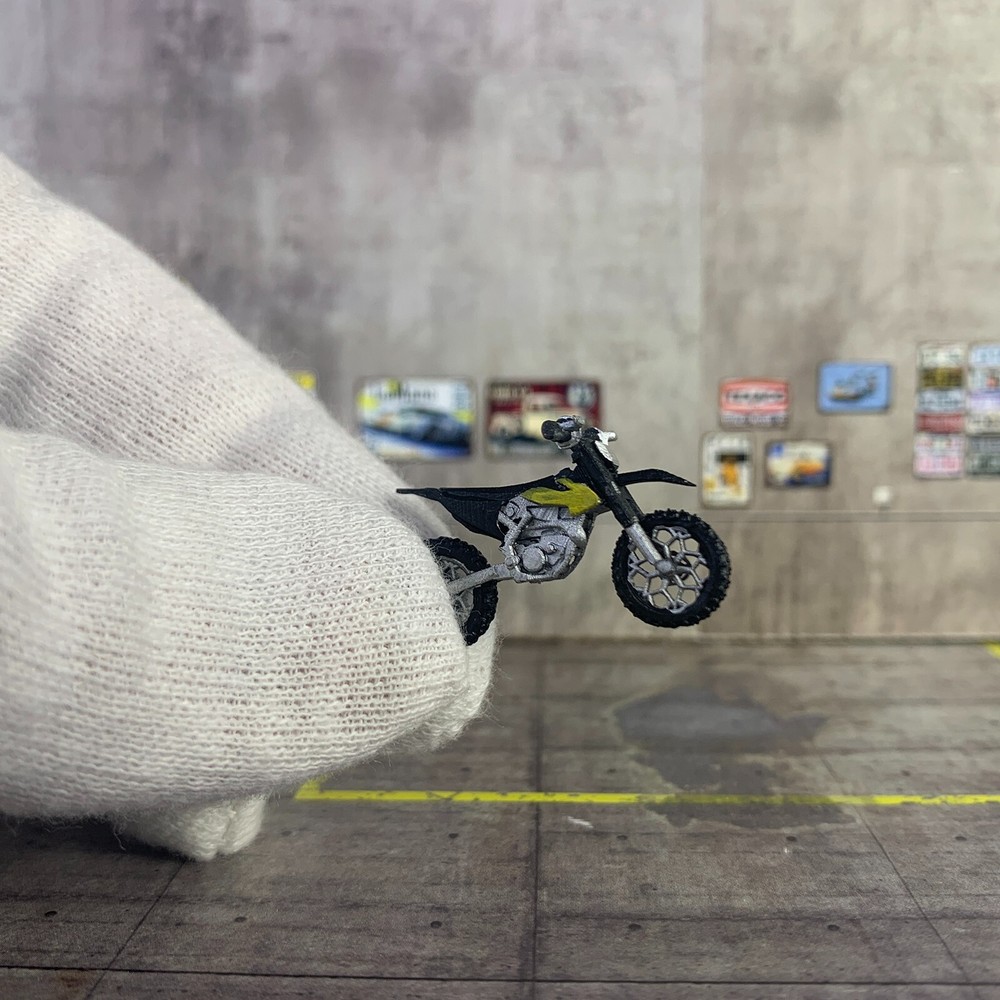 1-64 scale dirt bikes set for Diorama
