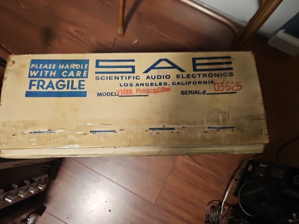 SAE 2100L Solid State Stereo Preamplifier With Original Box