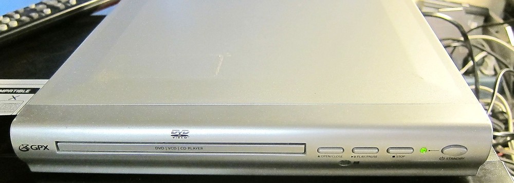 GPX MODEL D1816  DVD/CD PLAYER SCHOOL SURPLUS GOOD