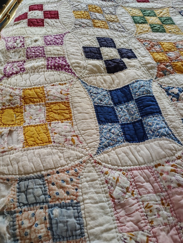 Vintage Handmade Quilt 75"x 62"