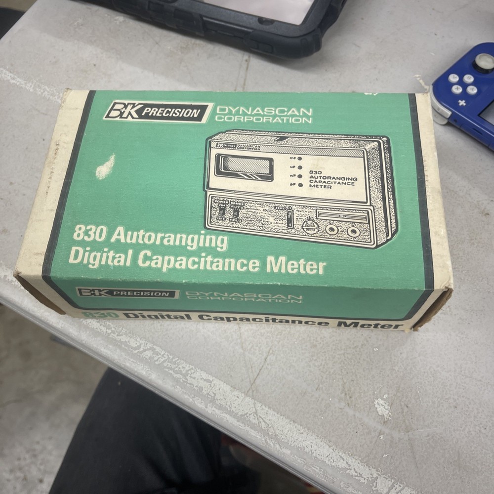 Dynascan T57902 830 Autoranging Digital Capacitance Meter+Return