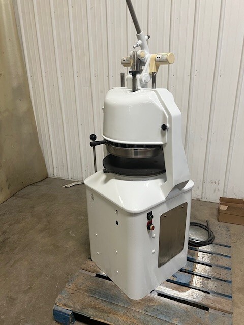 Dutchess 36 Part Divider Rounder - Model JN - Refurbished