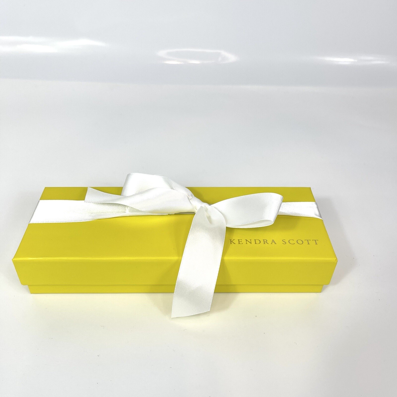 KENDRA SCOTT Small Rectangle Empty Gift Box 3 Compartments 3”x8” (2.75”x3”)