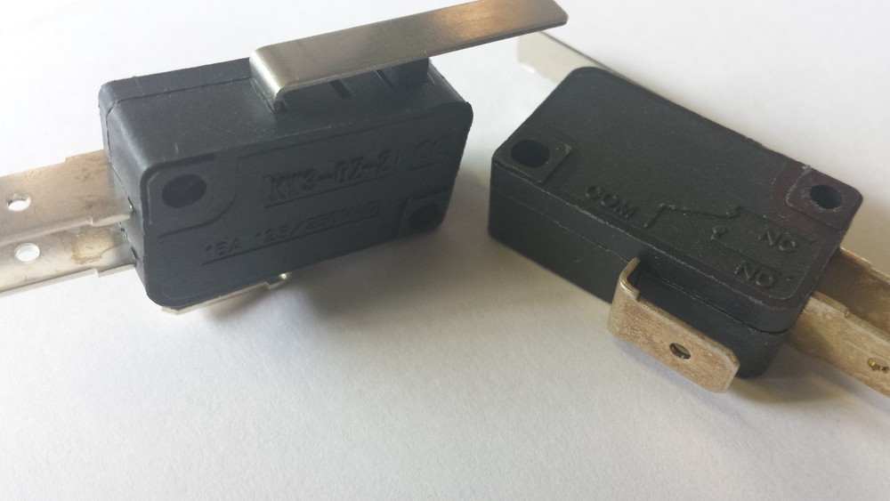 MICROSWITCH with bracket limit switch limit switch 1xUM <16A to 250V 2x 23664A