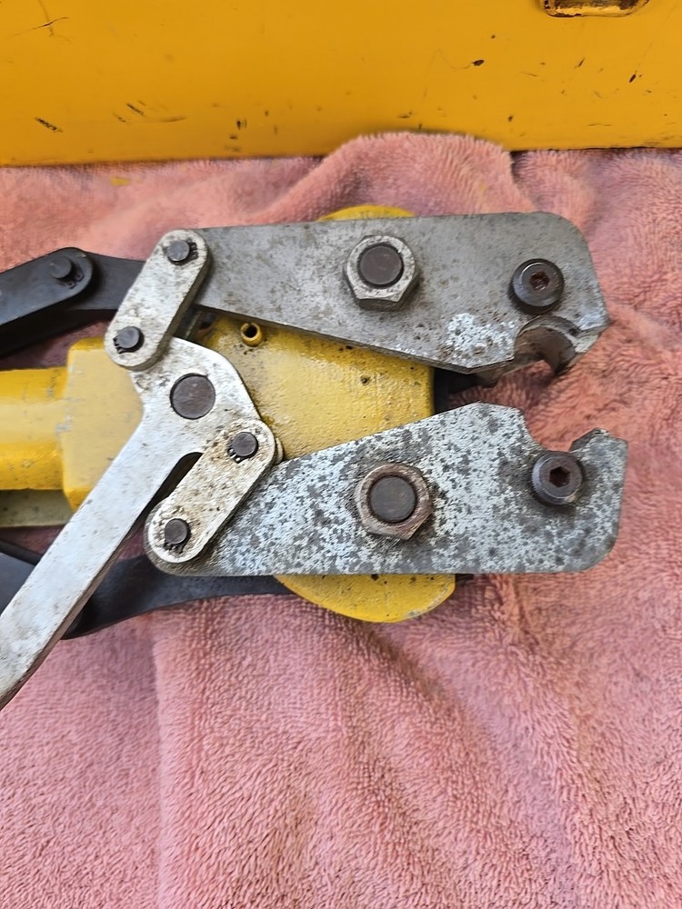 Enerpac WC 936 0E2 Hydraulic Cable Cutter