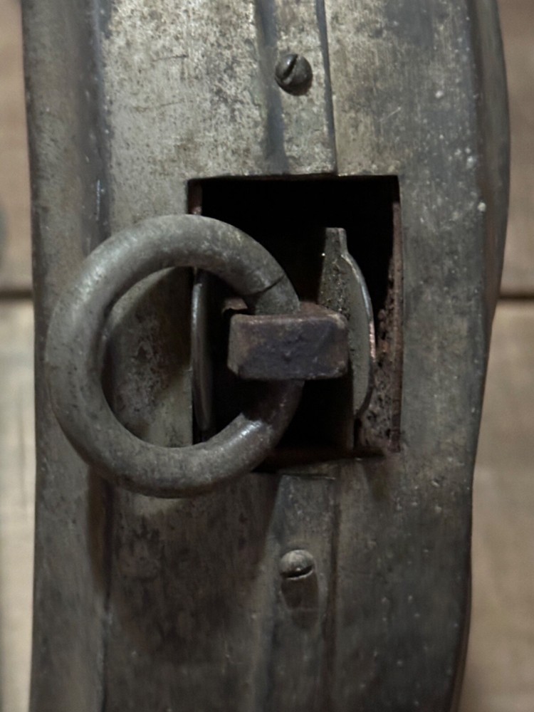 VINTAGE HANGING SCOOP SCALE