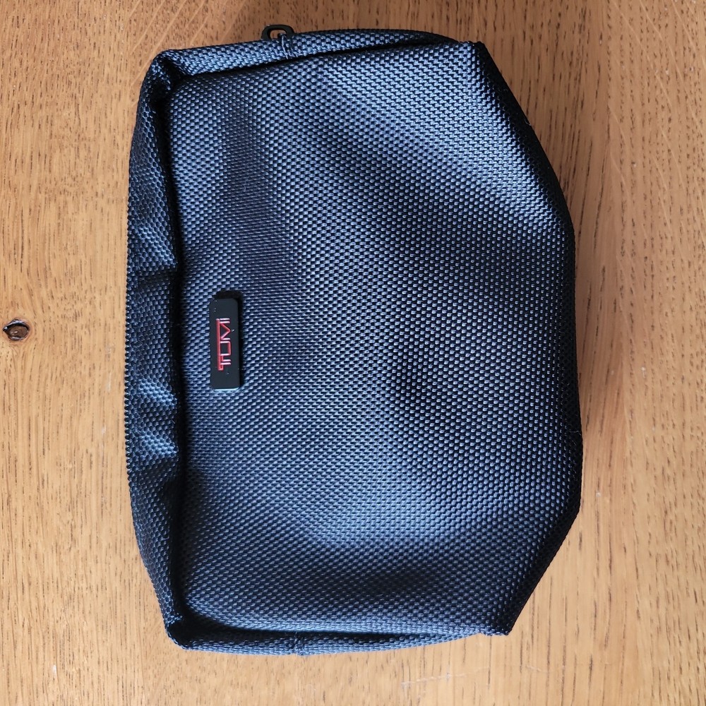 TUMI for Delta Soft Case Shell Toiletry Cosmetic Case Only