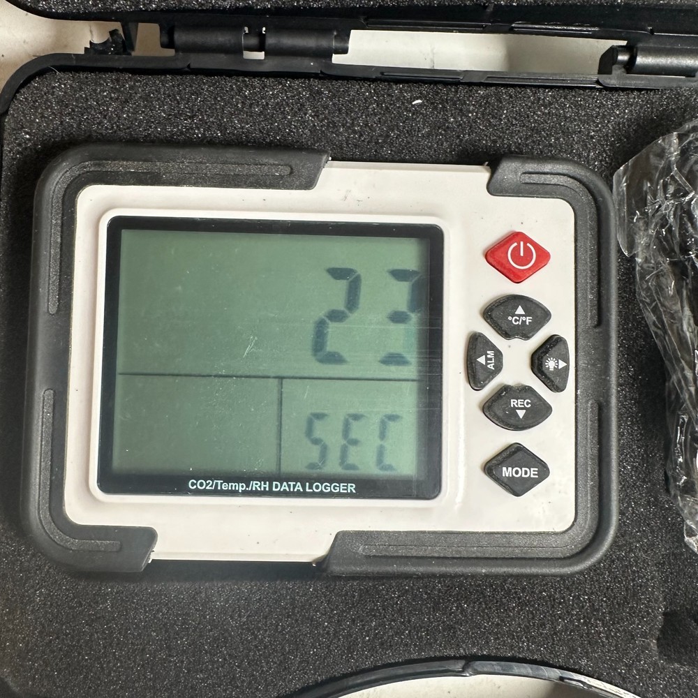 CO2/Temp/RH USB Air Handheld Temperature Humidity Recorder Data Logger Meter