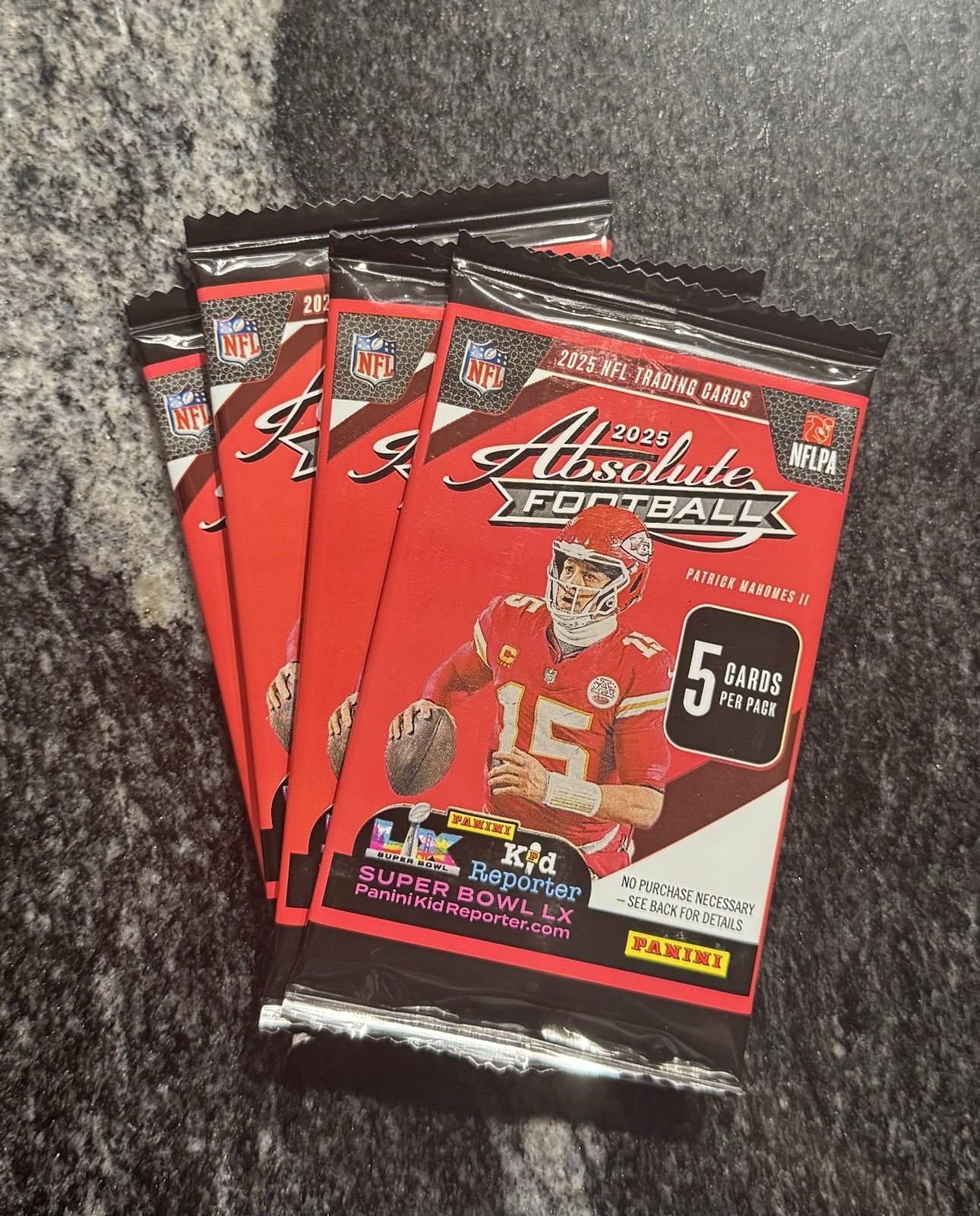 🔥Lot Of 4: 2025 Panini Absolute NFL Football 5 Card Packs Patrick Mahomes!🏈
