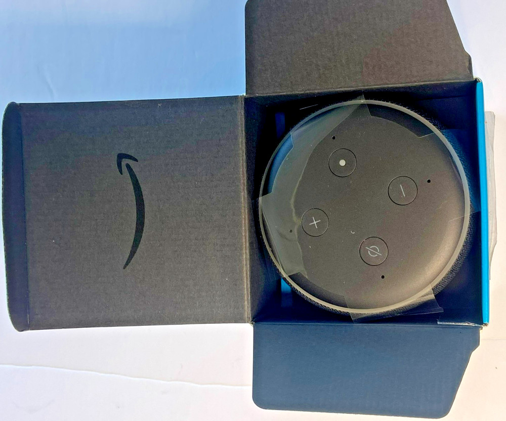 Amazon Echo Dot 3rd Gen Smart Compact Speaker Alexa Charcoal Black NIB Unused