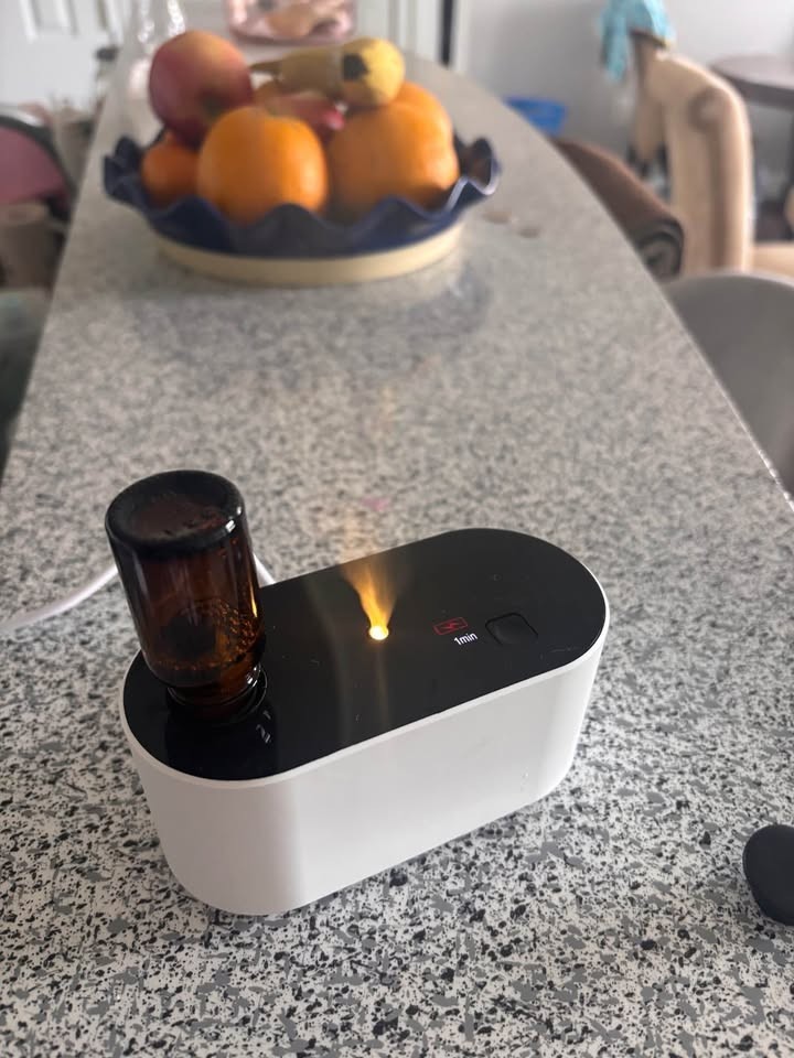 Waterless Essential Oil Diffuser for home