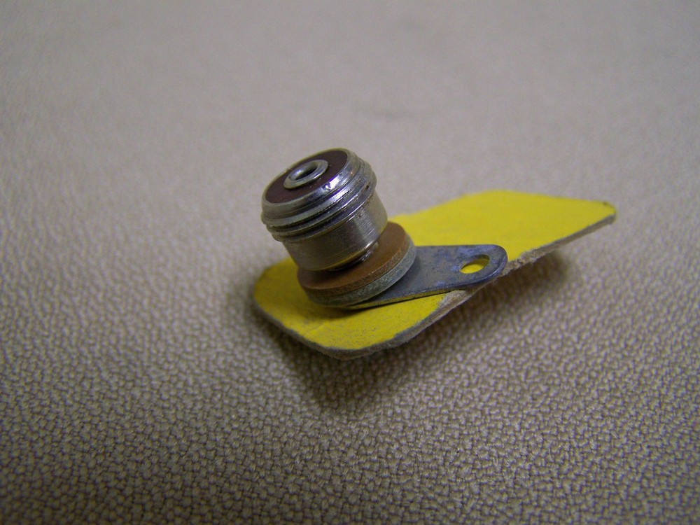 Switchcraft 5501MP  vintage probe chasis connector jack mini SMALL button plug