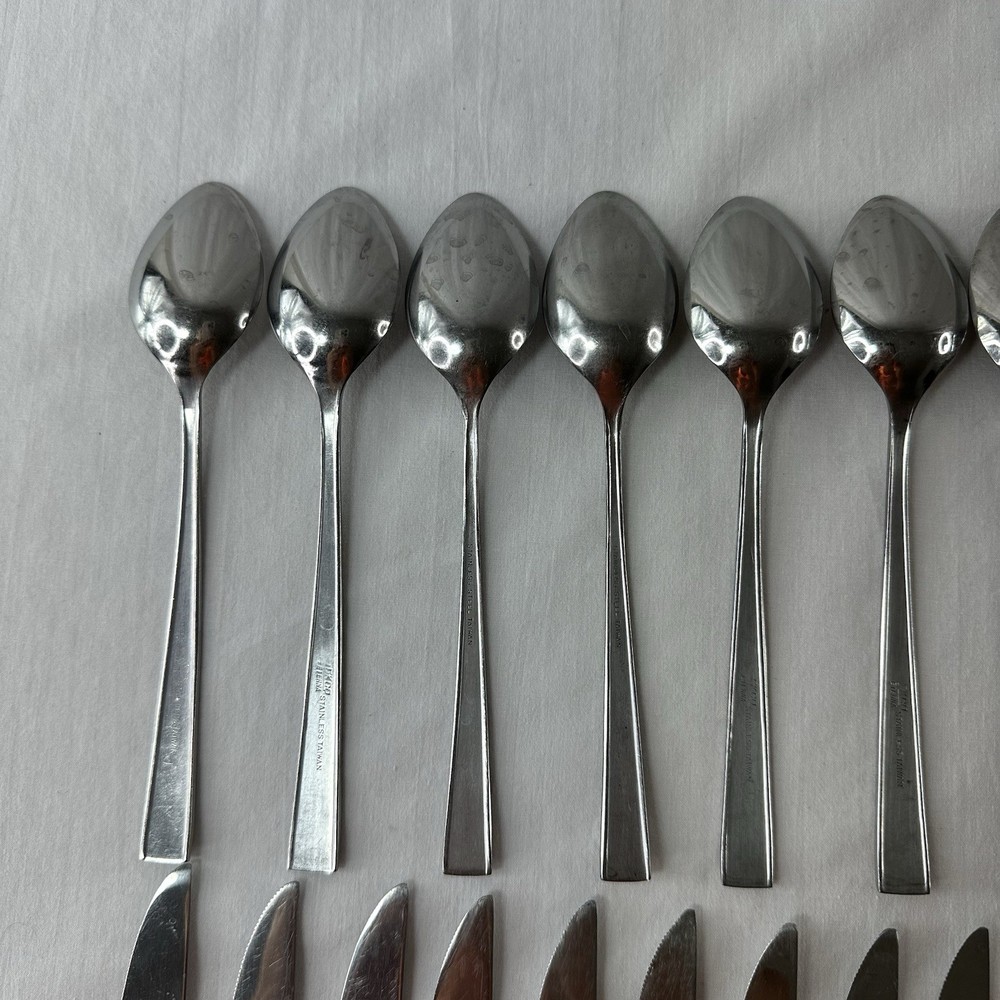Ekco Eterna Stainless 25 pieces Flatware MCM Vintage Taiwan Sleek Solid Atomic