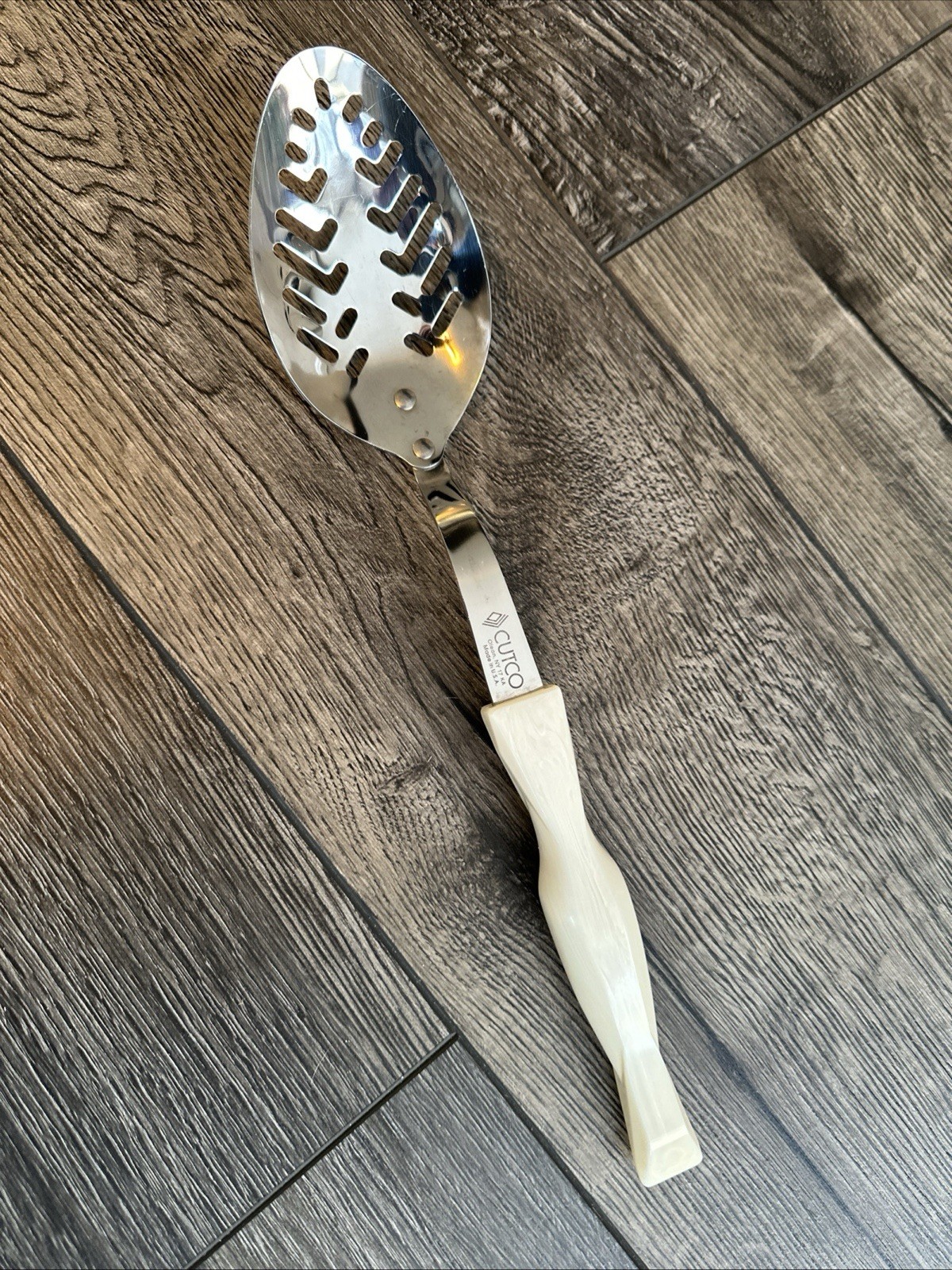 CUTCO Vintage Basting Serving & Slotted Spoon Pearl White Handle 17 KJ