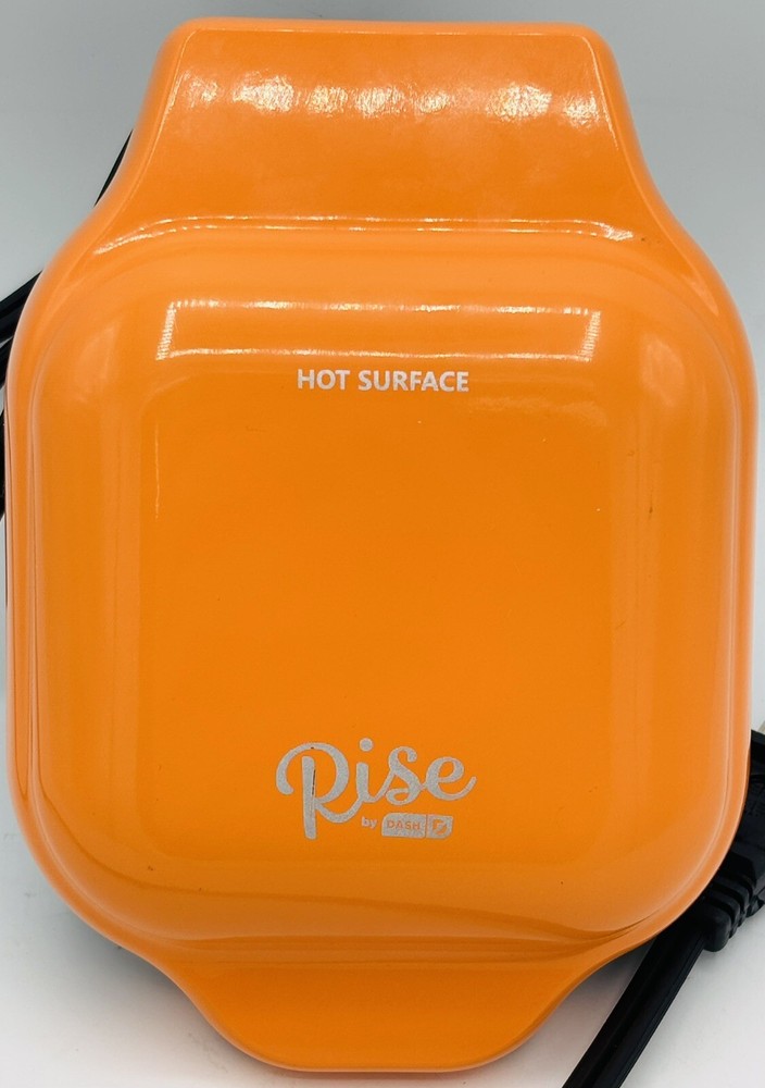 USED ‘Rise’ by Dash ‘Jack-O-Lantern’ Mini Waffle Griddle