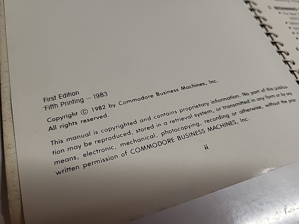 Commodore 64 Computer User's Guide 1st Edition 5th Printing 1984