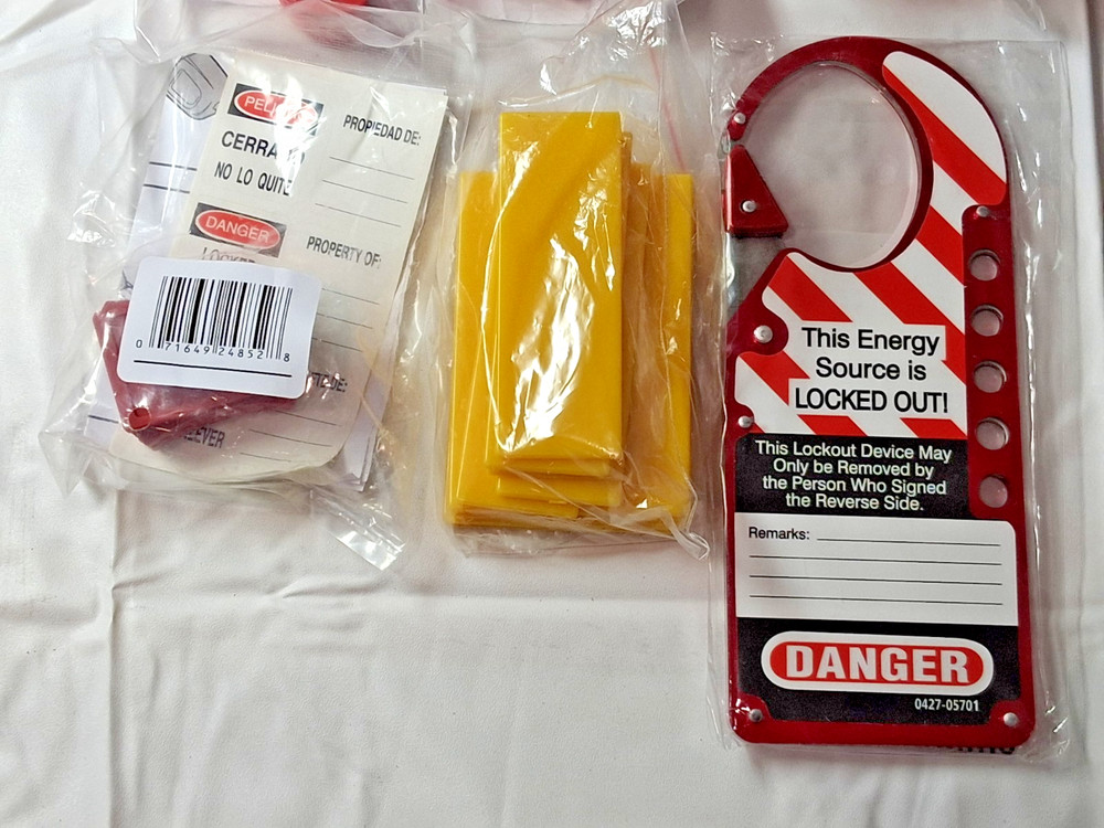 Master Lock Equipped Electrical Lockout Station S1850E410