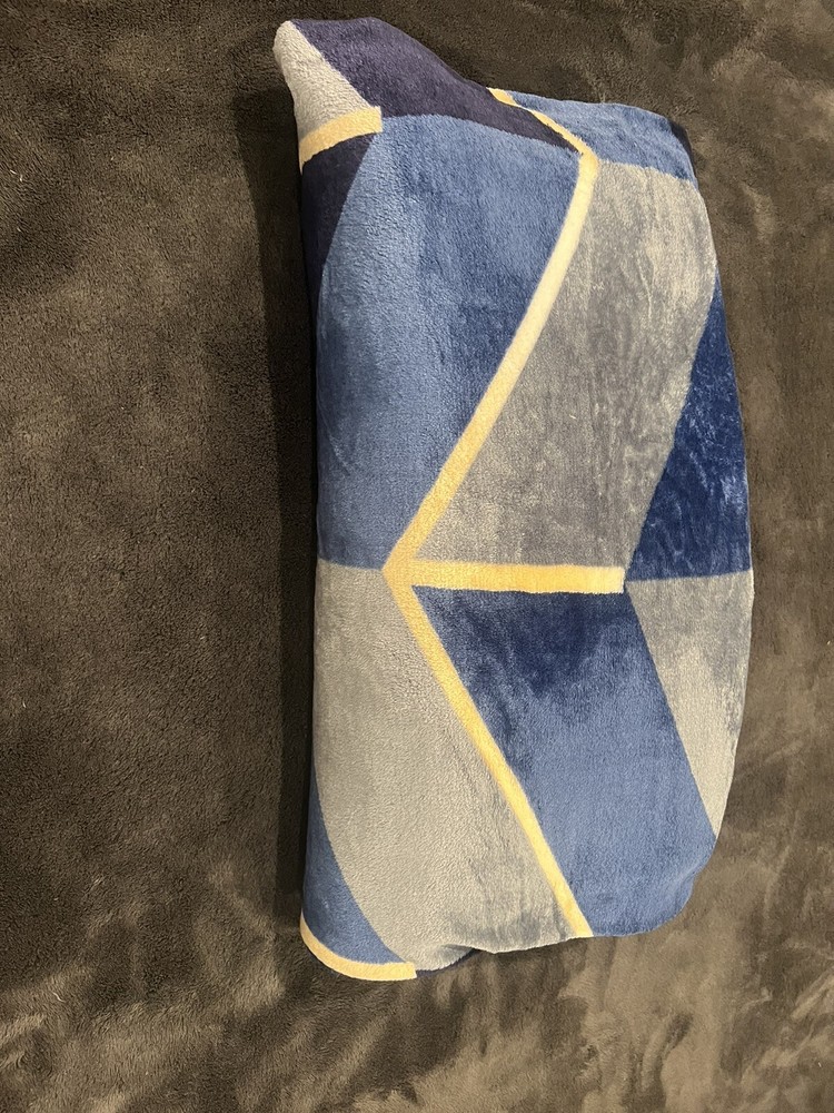 Warm 3 Piece Bed Sheet Set King Size.